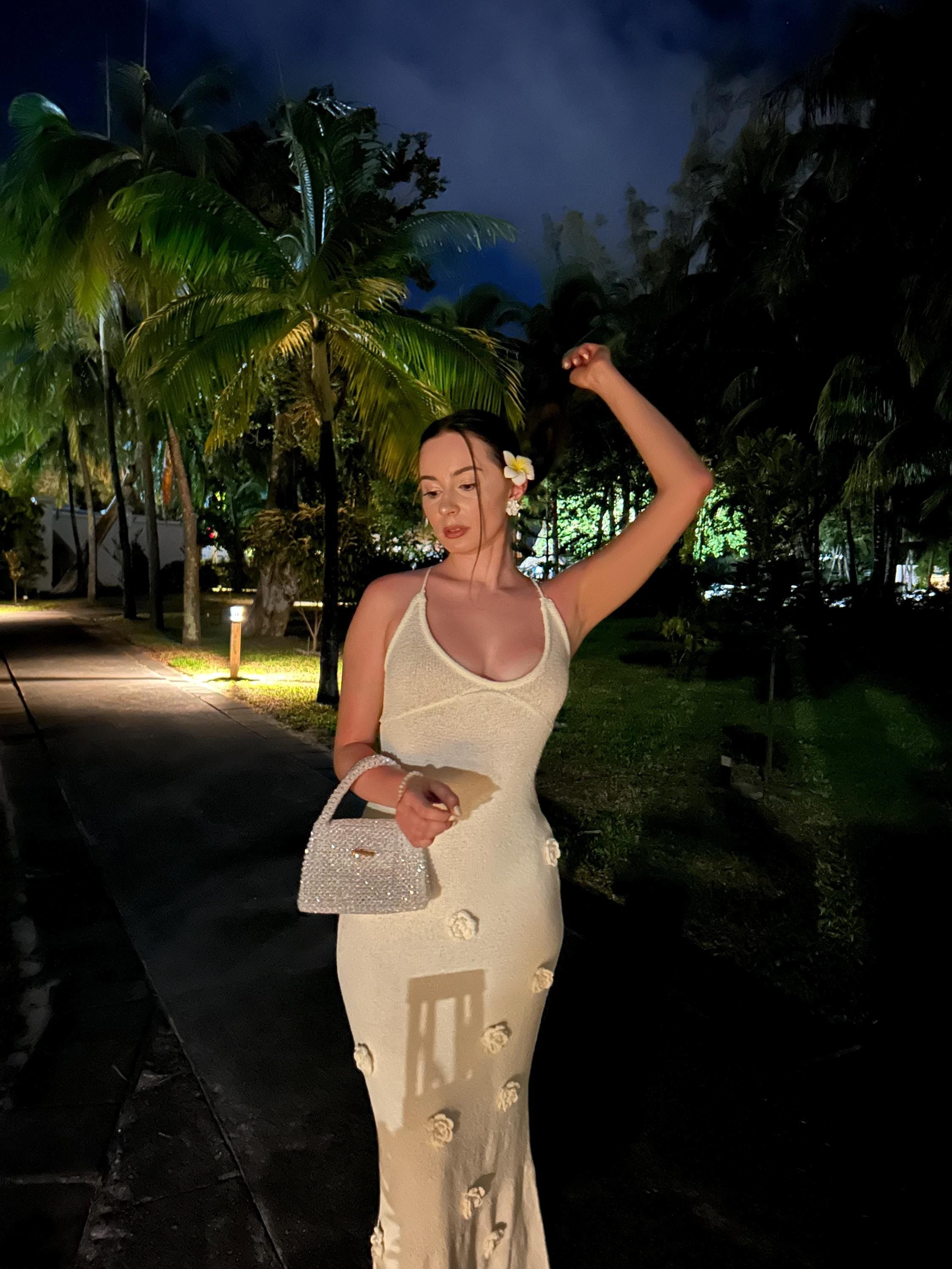 CLASSY Acrylic Beaded Crossbody Bag