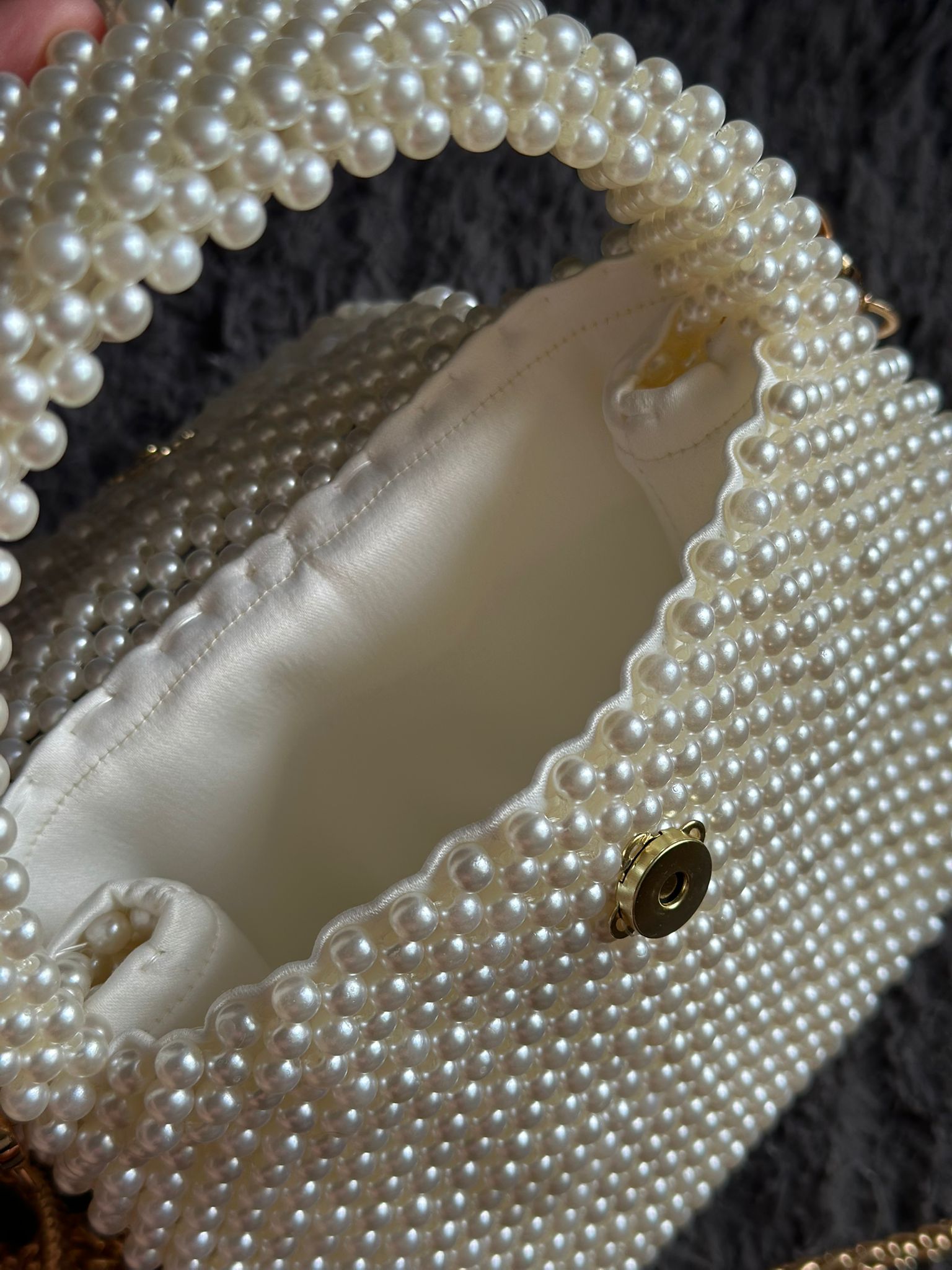 CLASSY Pearl Beaded Crossbody Bag